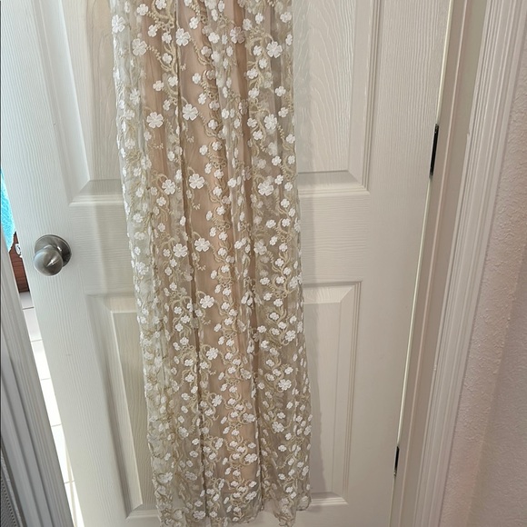 Altar'd State Nude / White Floral Maxi Dress - Picture 3 of 3
